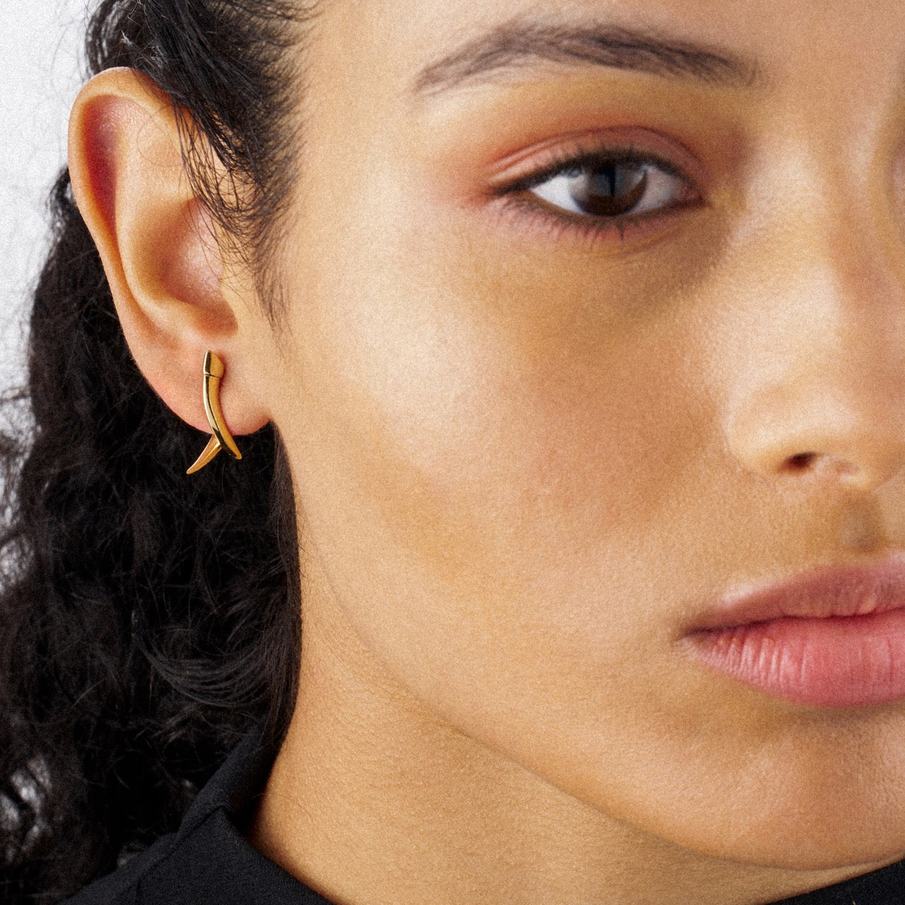 Sabre Mini Crossover Earrings - Yellow Gold Vermeil