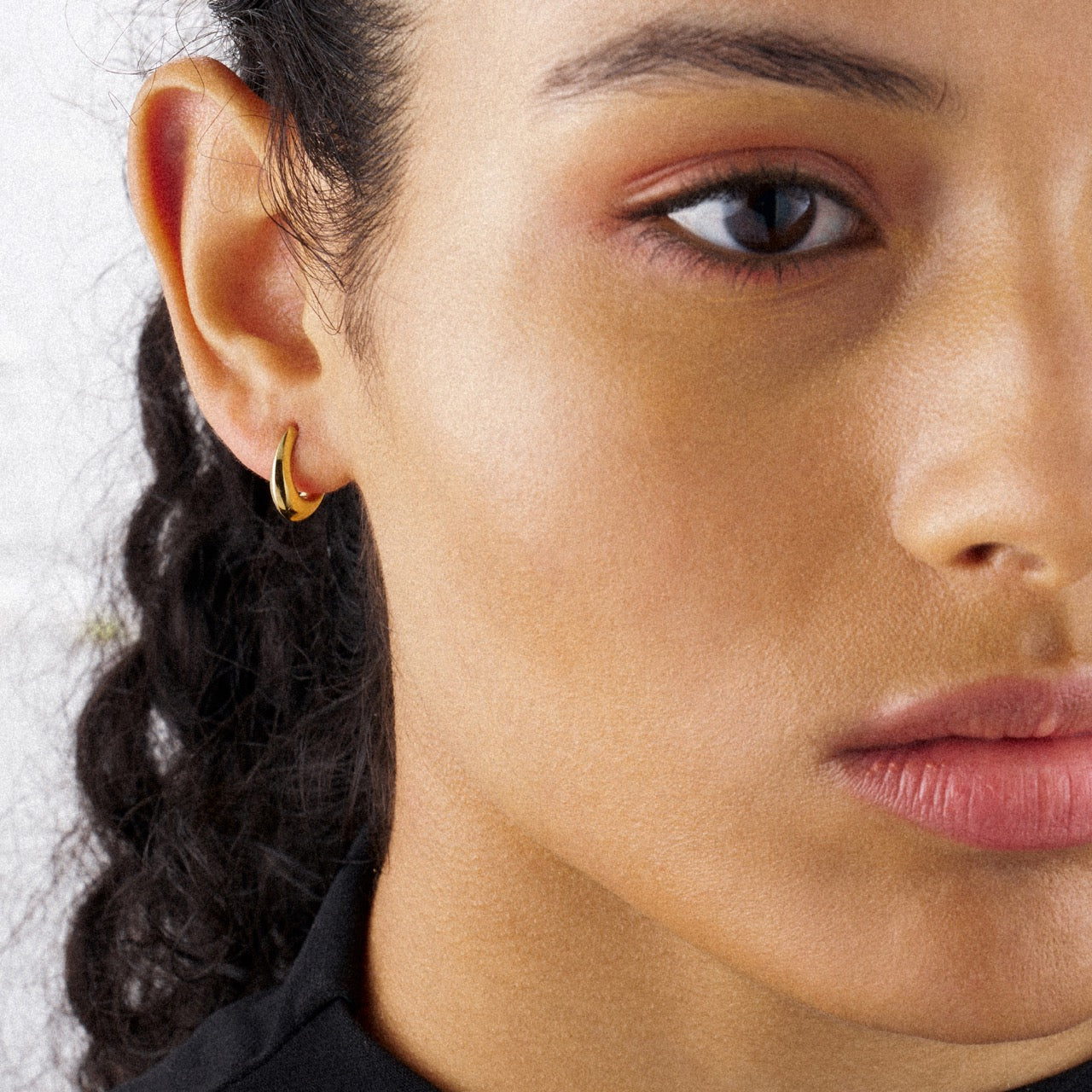 Sabre Mini Hoop Earrings - Yellow Gold Vermeil