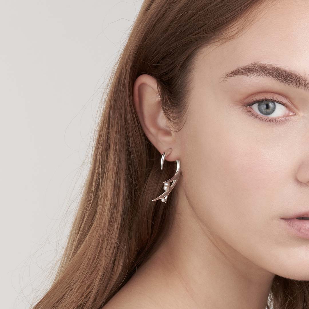 Shaun Leane London | Hook Pearl Earrings, Large