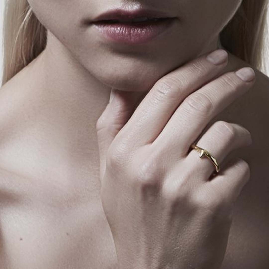 Rose Thorn Single Band Ring