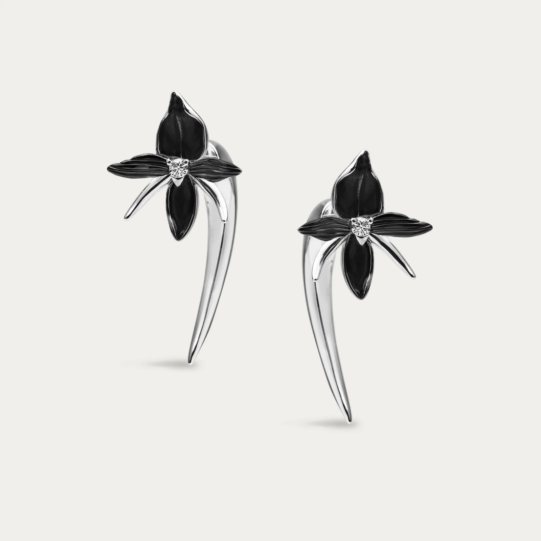 shaun-leane-london-black-orchid-hook-earrings-silver