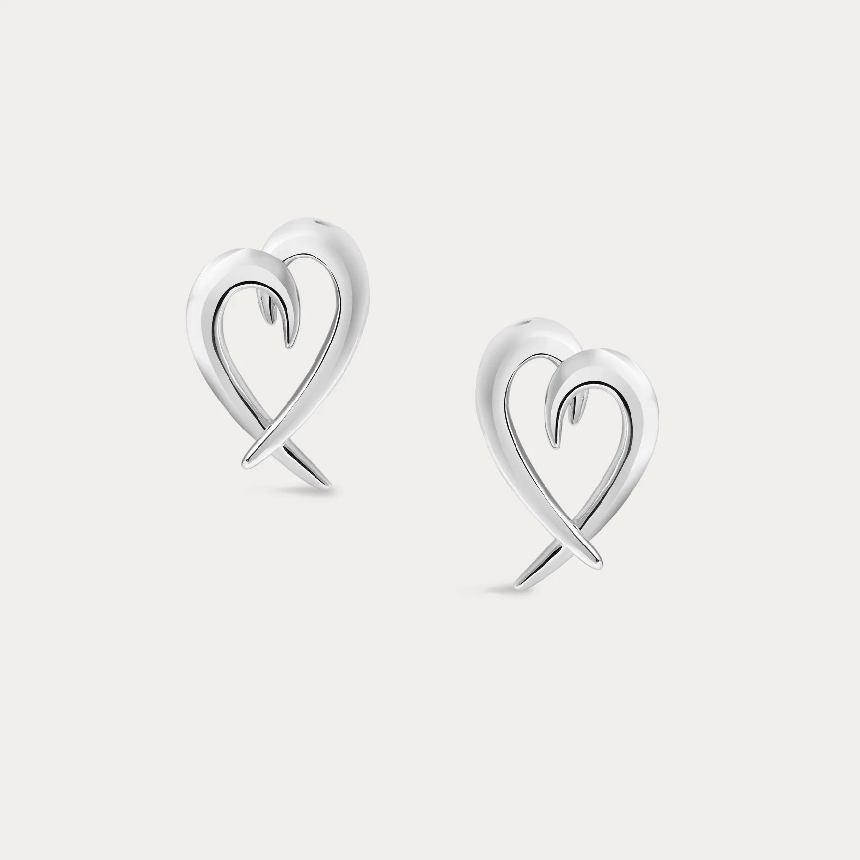shaun-leane-london-hook-heart-earrings-silver