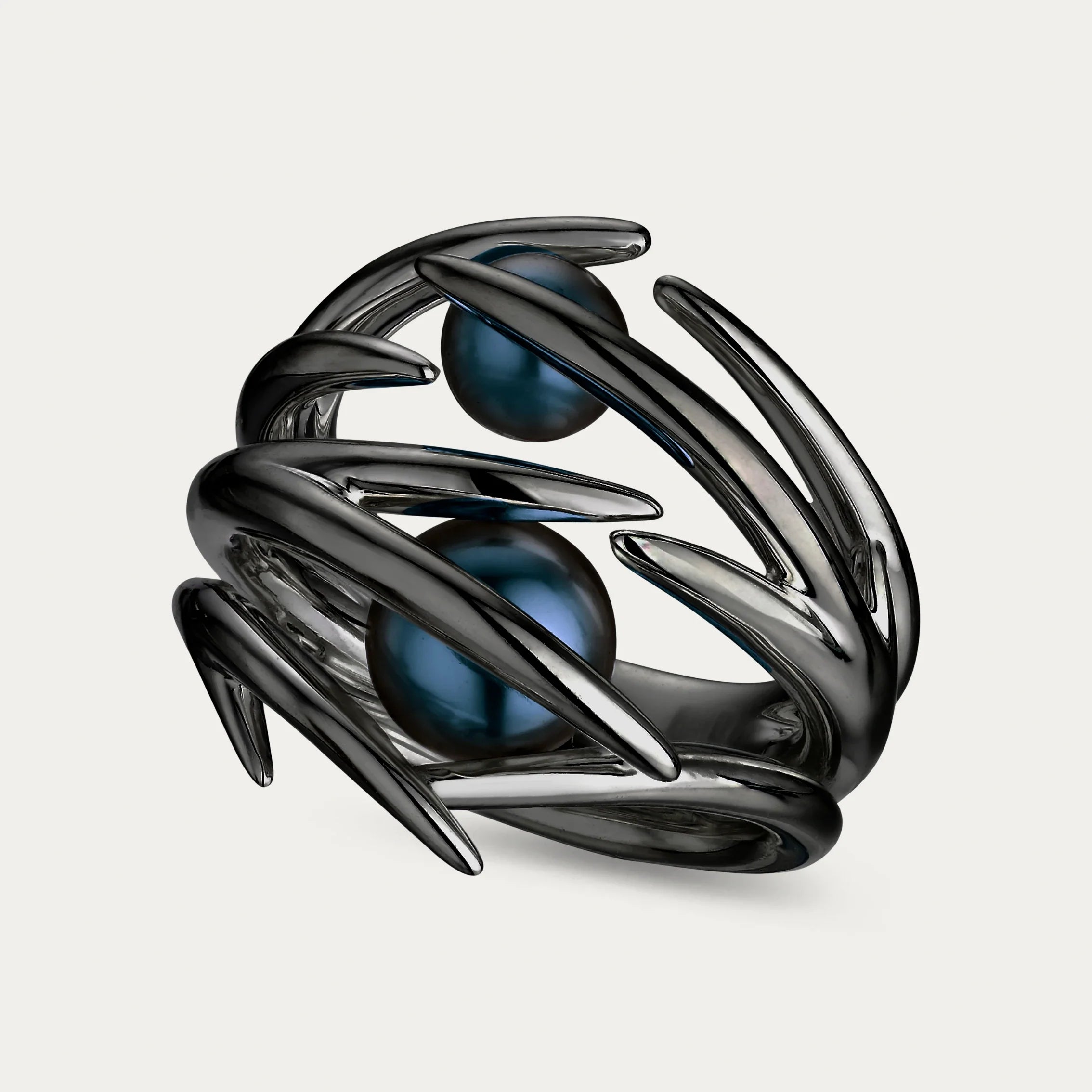 shaun-leane-london-hook-ring-black-pearl-black-rhodium