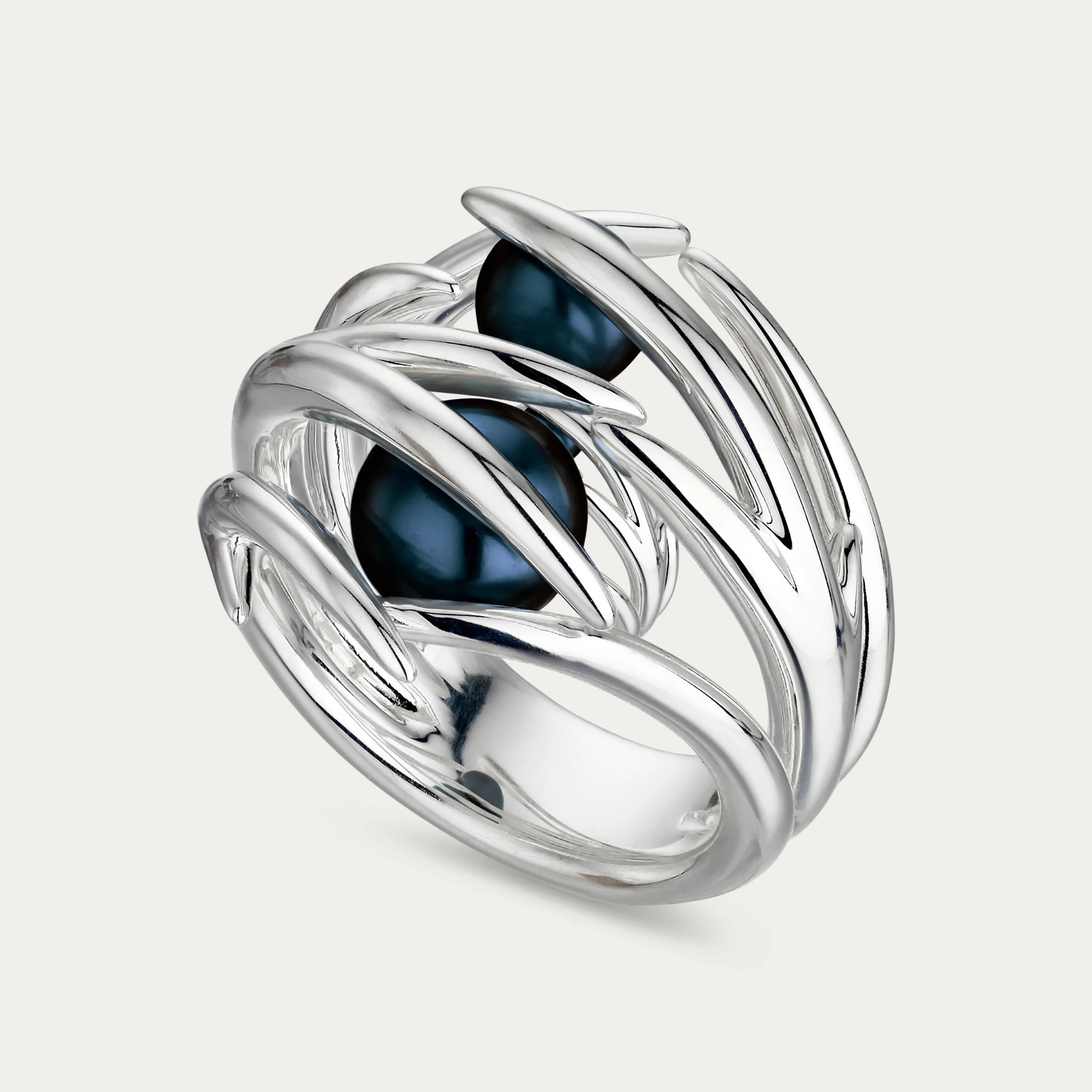 Hook Ring, Black Pearl