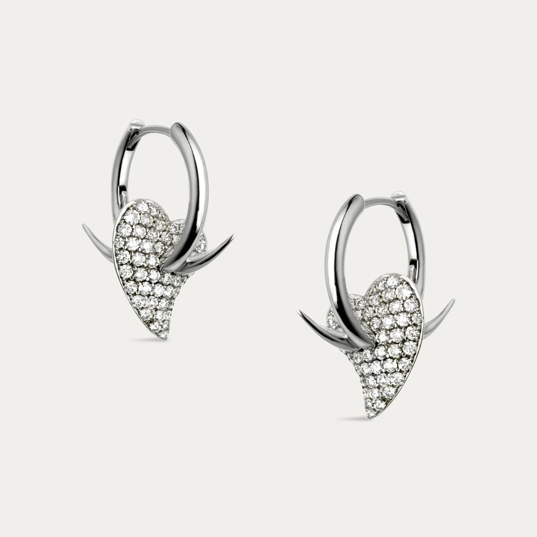 shaun-leane-london-impassioned-heart-earrings-White Diamond
