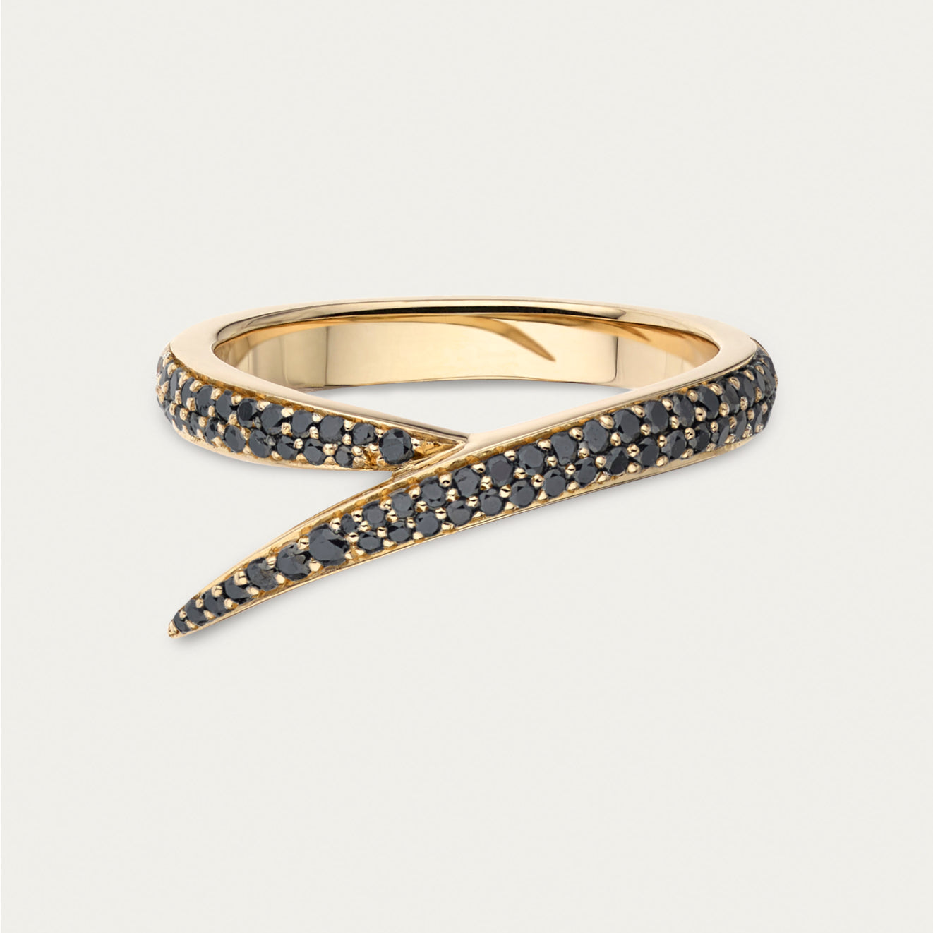 shaun-leane-london-interlocking-ring-18ct-yellow-gold-black-diamond