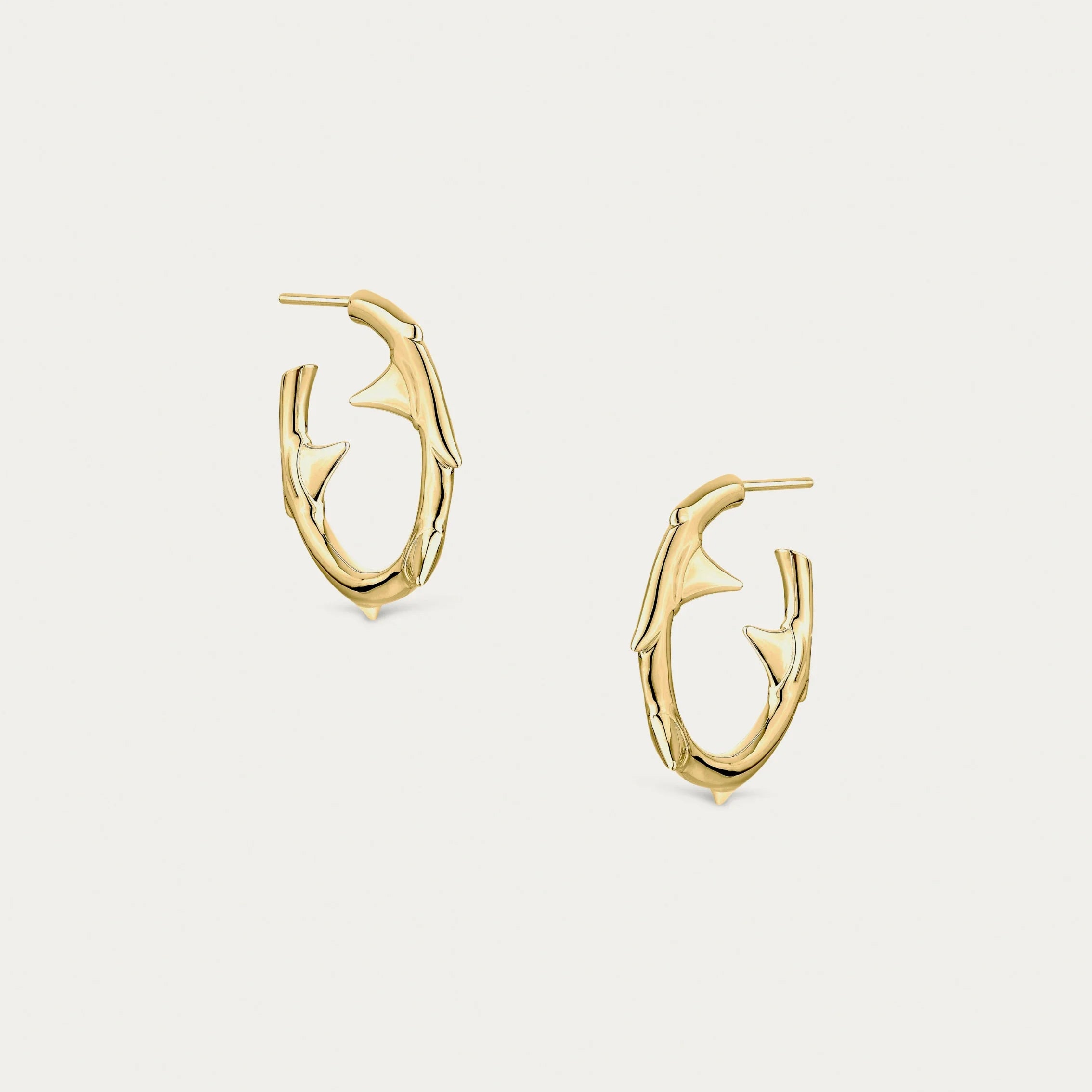 shaun-leane-london-rose-thorn-hoop-earrings-small-18ct-yellow-gold-plated