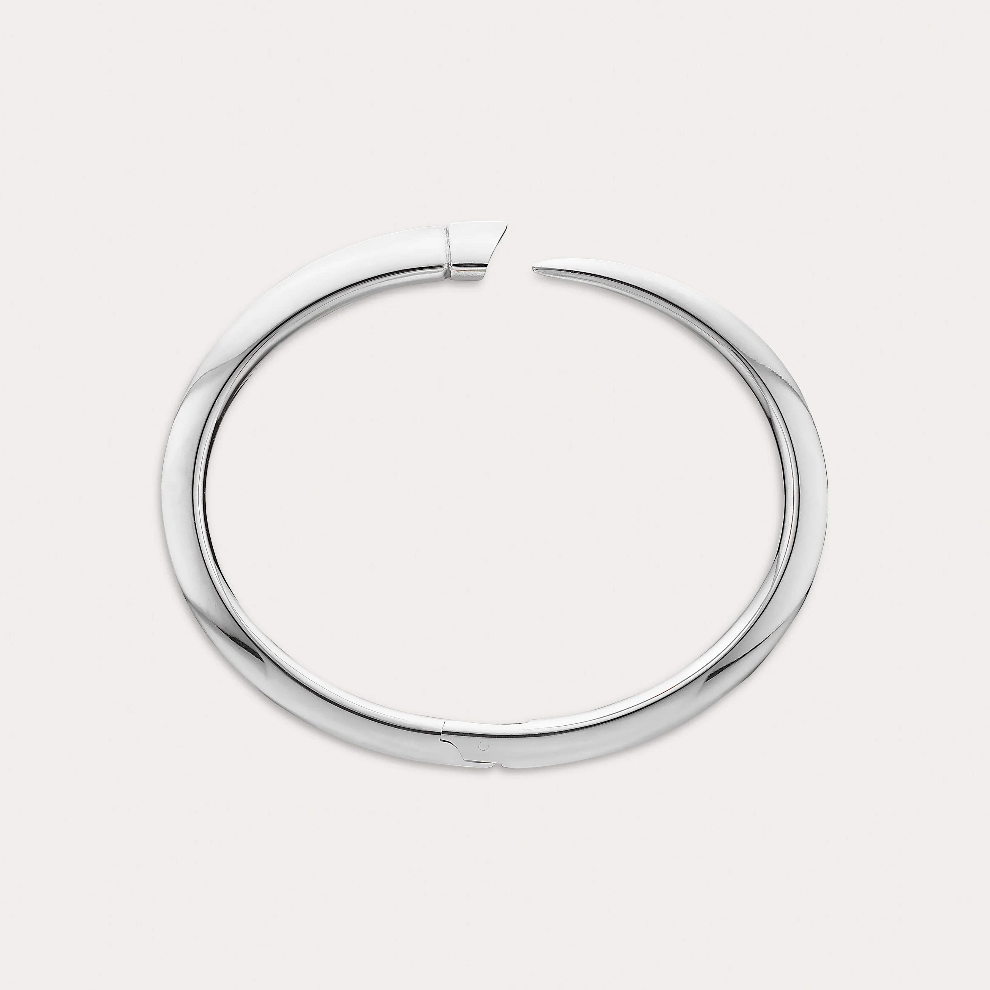 Sabre Bangle