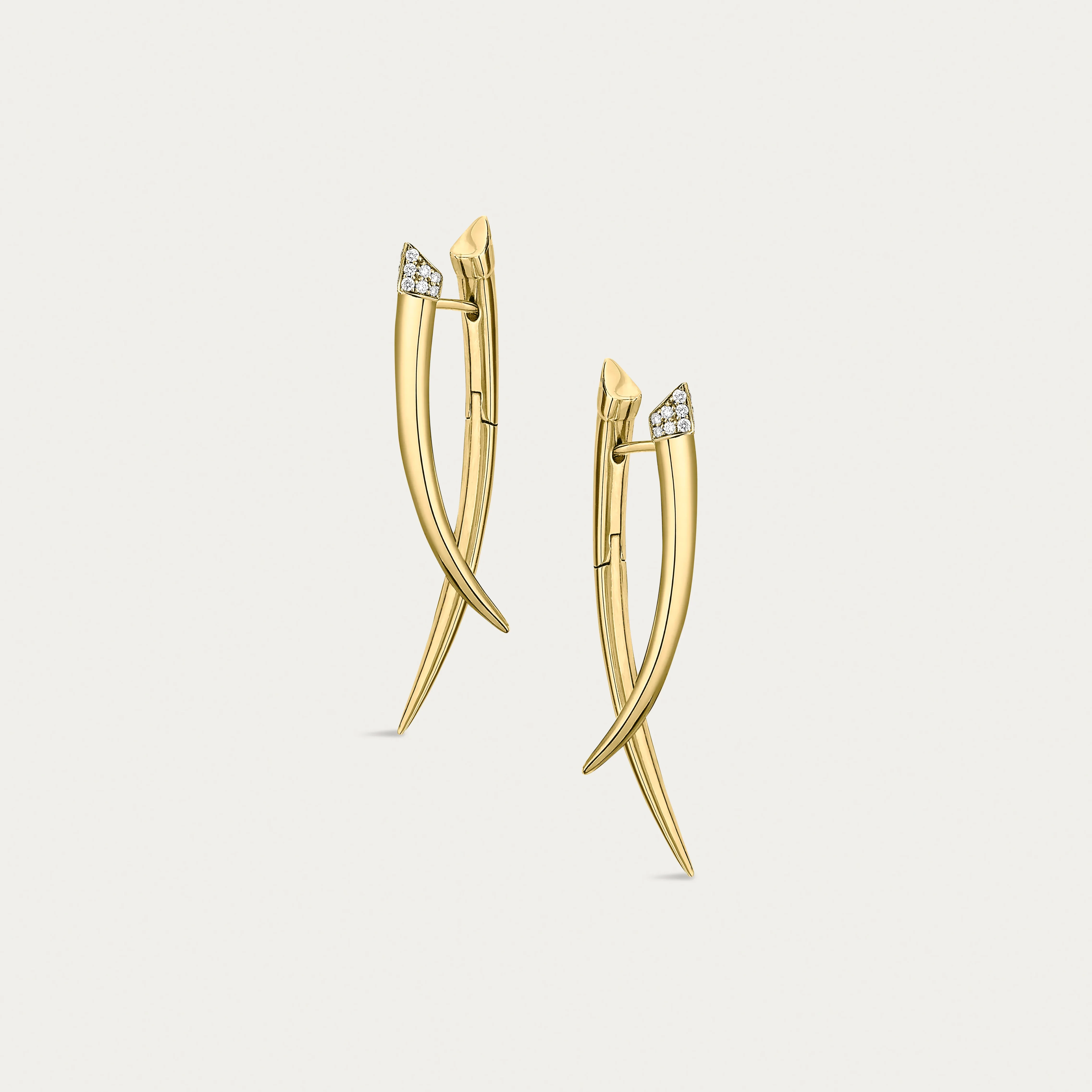 shaun-leane-london-sabre-crossover-earrings-diamond-18ct-yellow-gold-plated