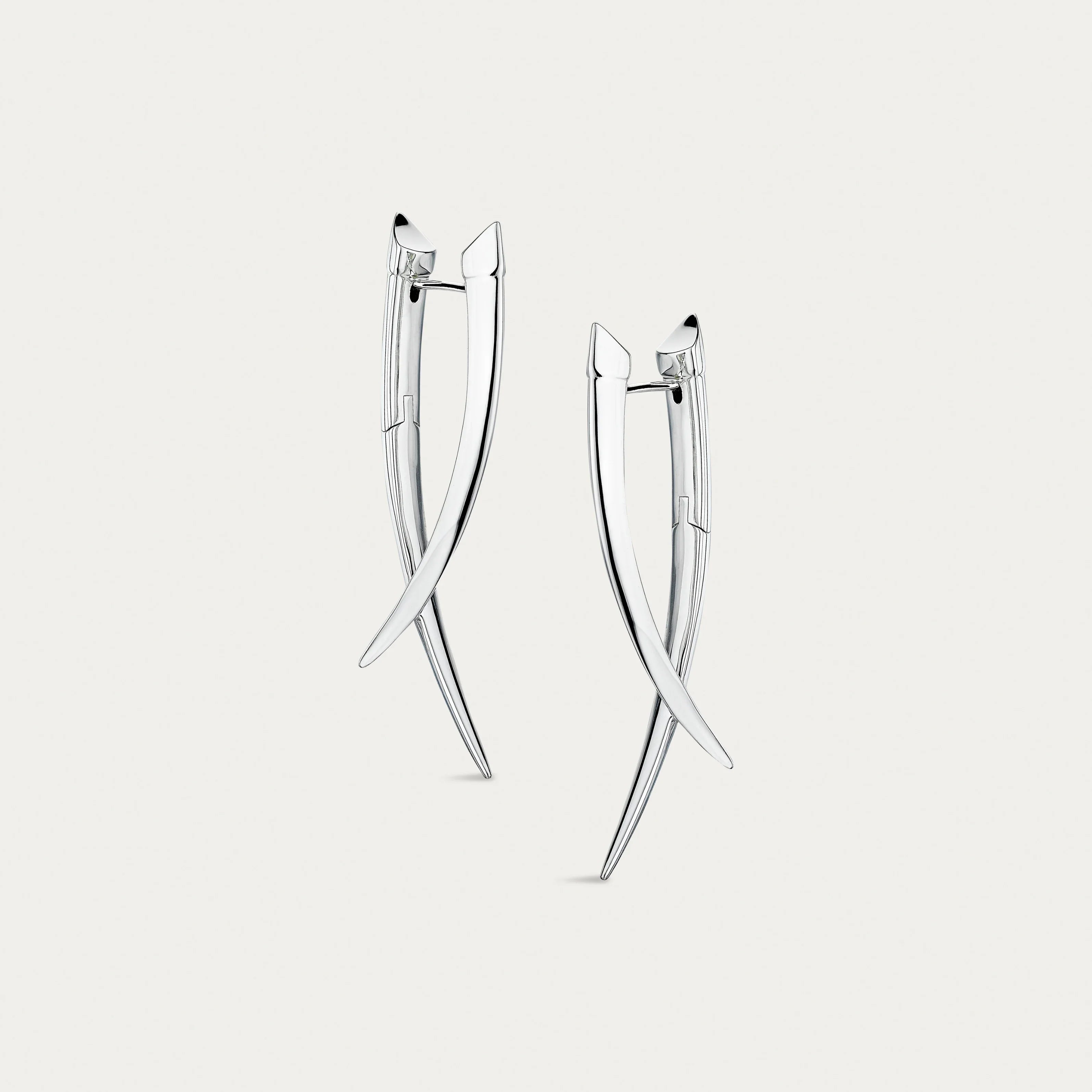 shaun-leane-london-sabre-crossover-earrings-silver