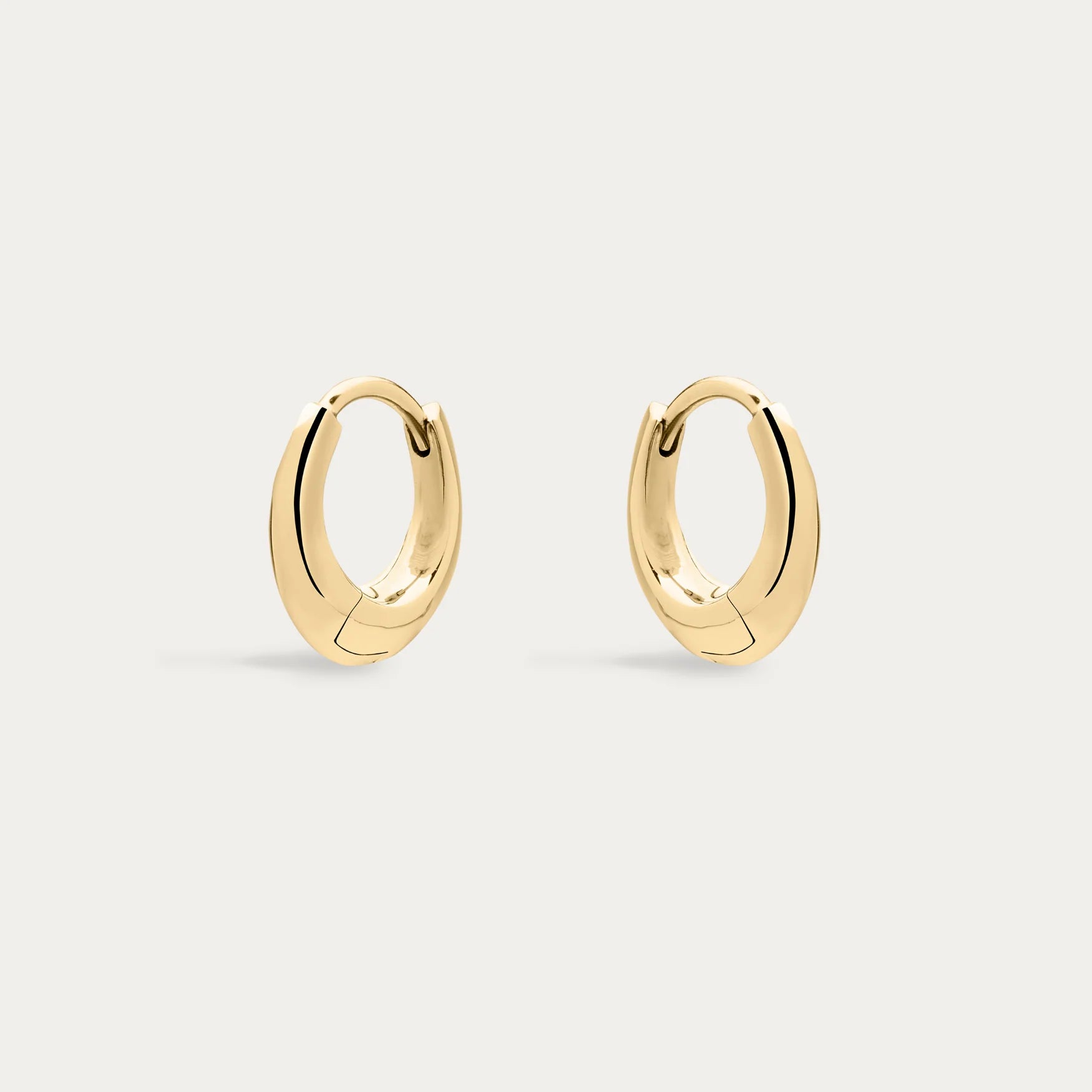 shaun-leane-london-sabre-mini-hoop-earrings-18ct-yellow-gold-plated