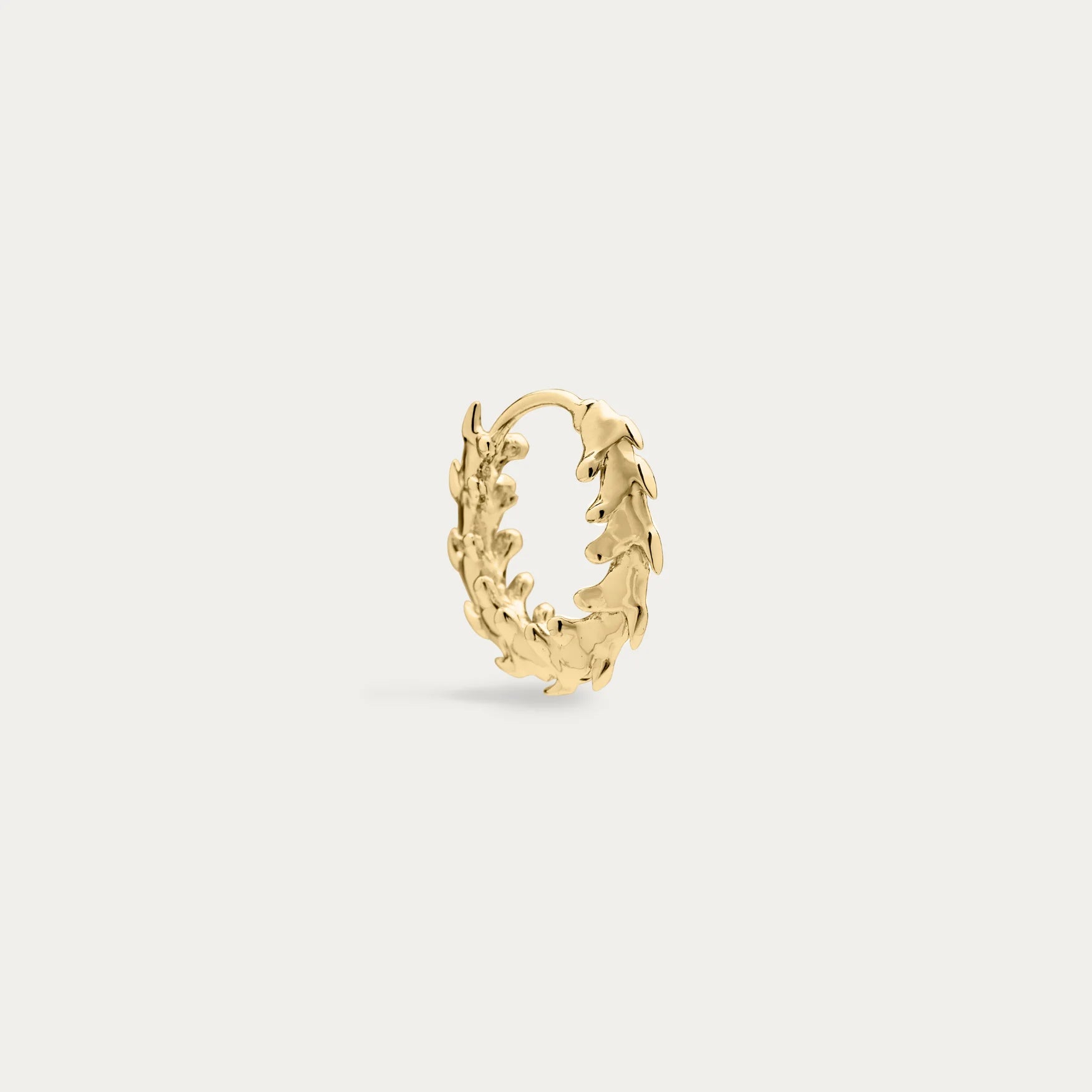 shaun-leane-london-serpent's-trace-mini-hoop-earring-single-18ct-yellow-gold-plated