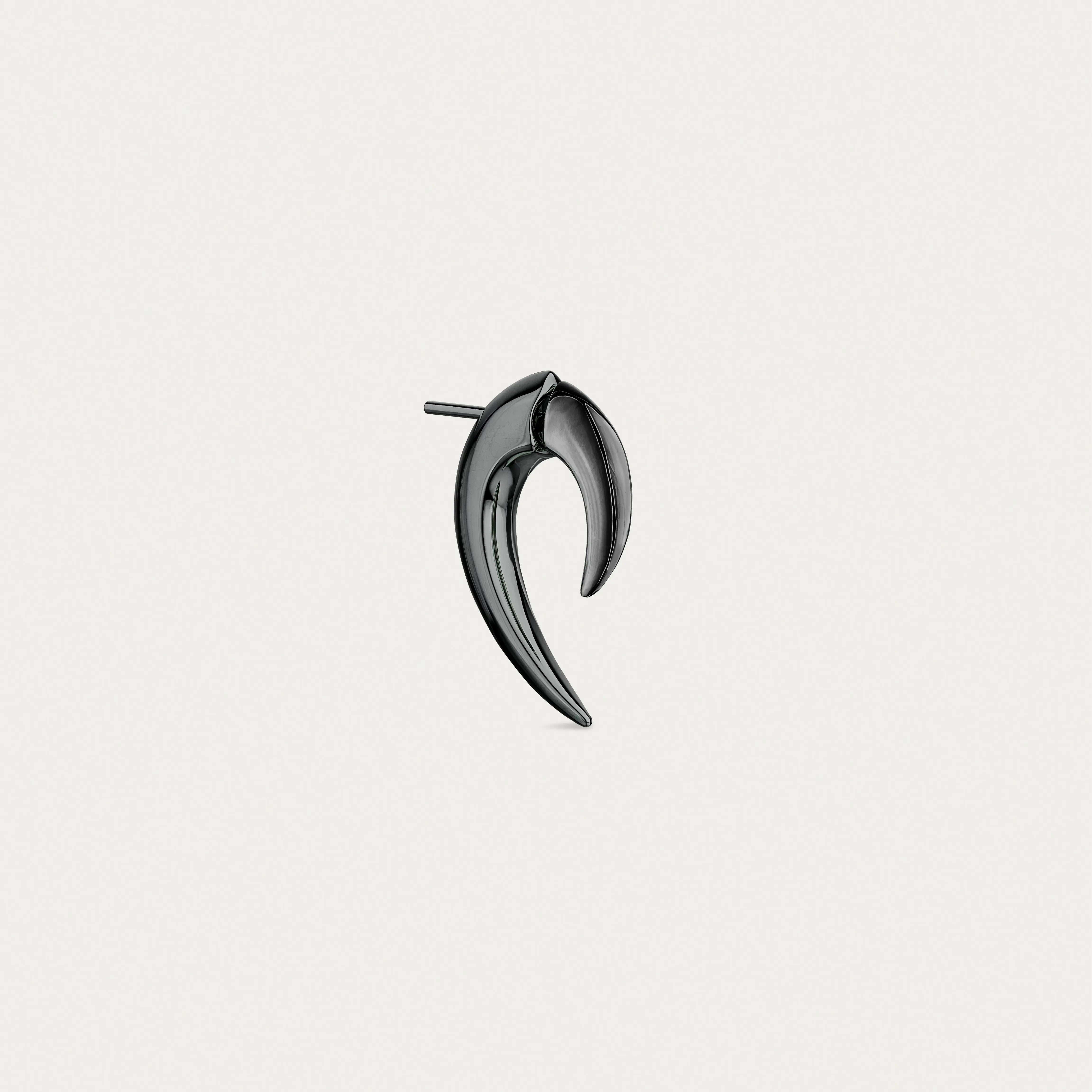 shaun-leane-london-talon-earring-black-rhodium-vermeil-single