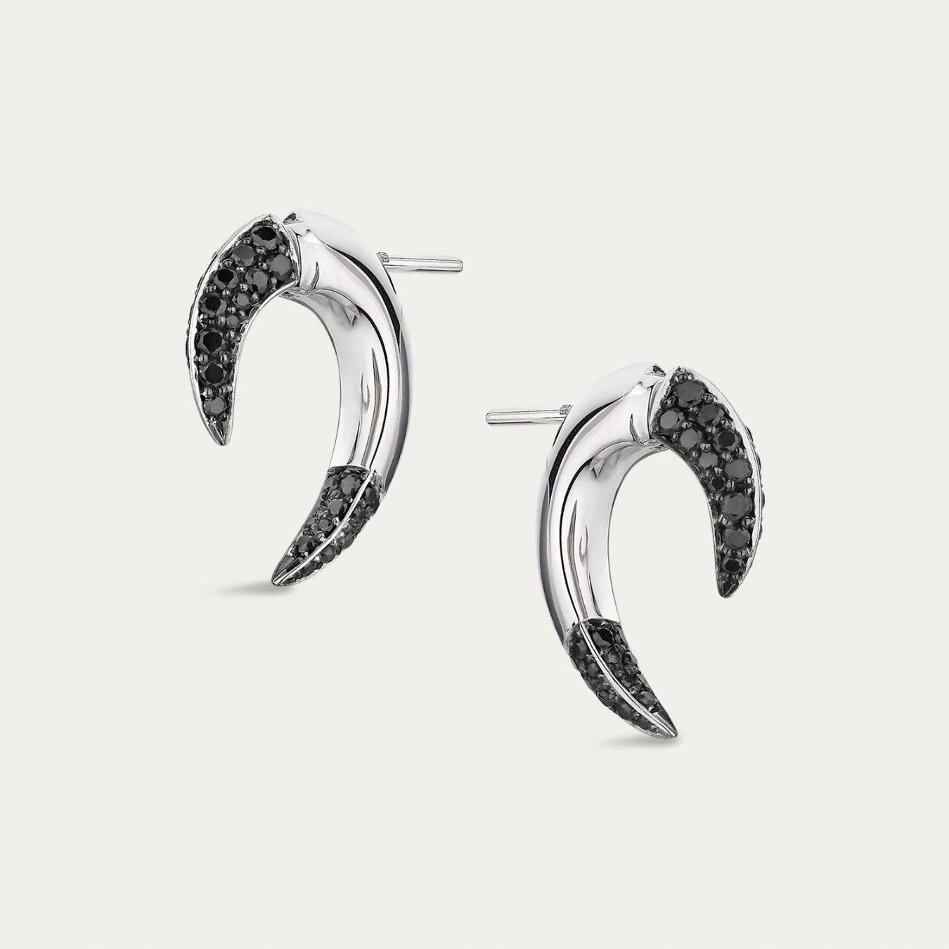 shaun-leane-london-talon-earrings-diamond-black-diamond-18ct-white-gold