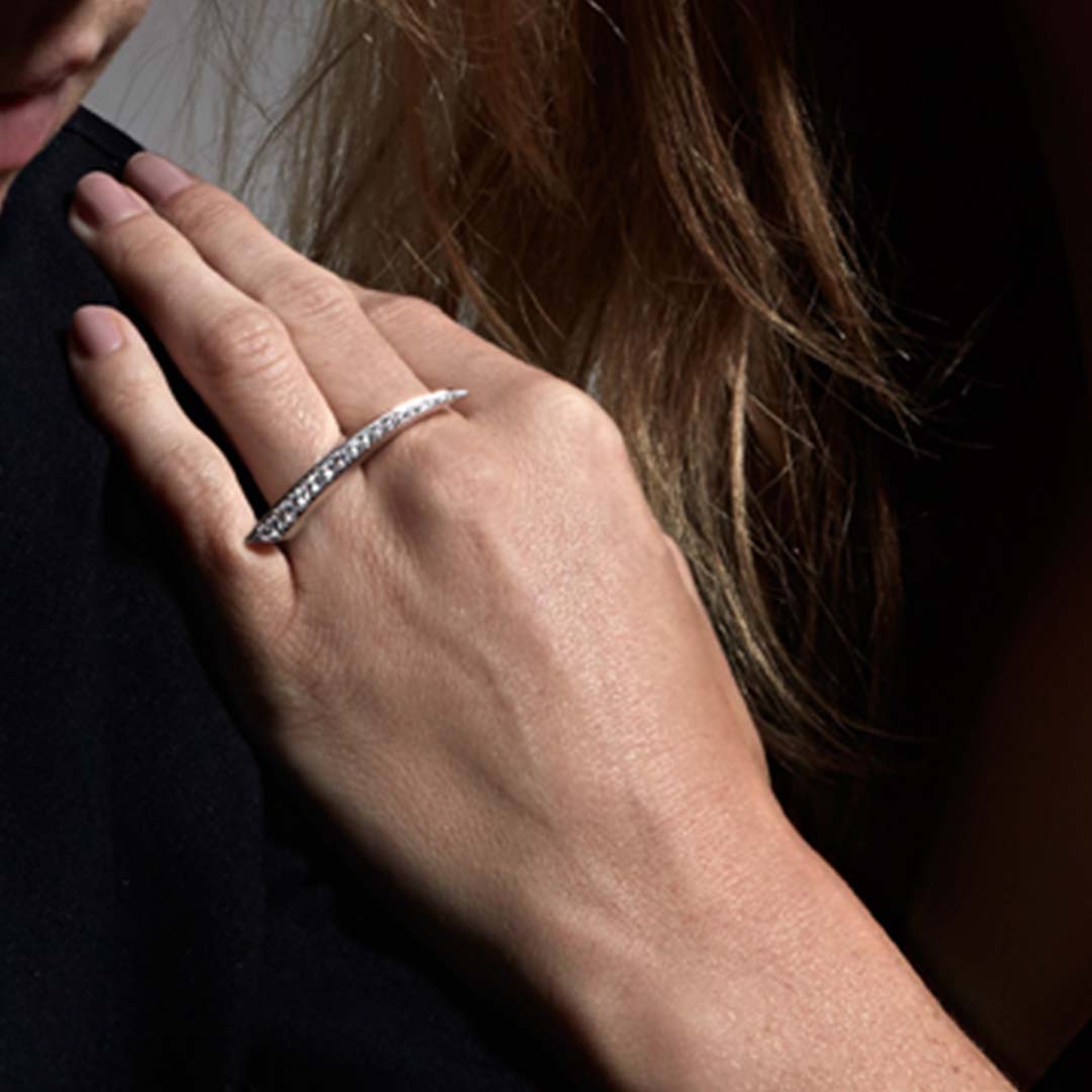 Sabre Fine Classic Ring - 18ct White Gold & Diamond